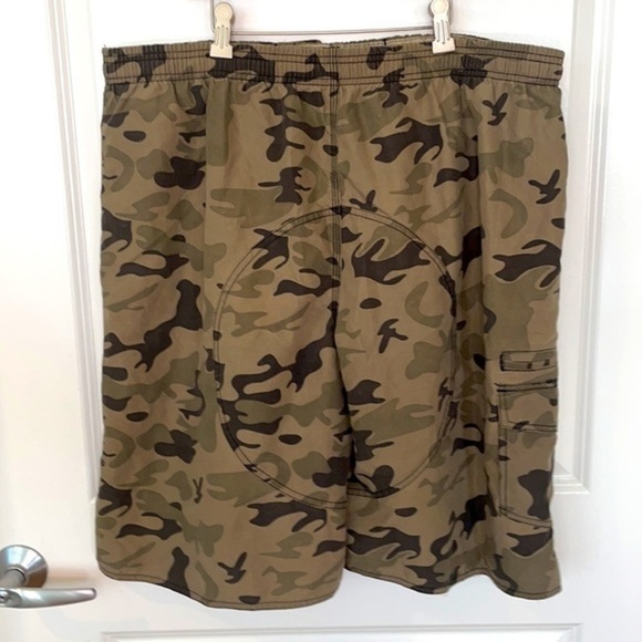 BURNSIDE | Men’s Camouflage Pattern BURNSIDE Swim Trunks Size XL. - Picture 5 of 5
